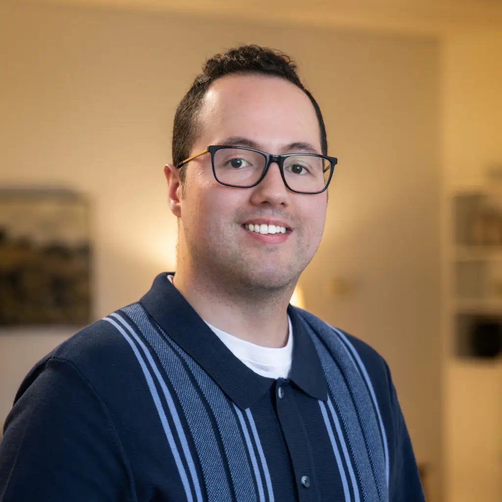 Jesus River, MA, LPC, Counselor in Rolling Meadows IL 60008